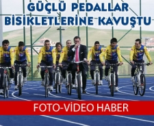 Güçlü pedallar bisikletlerine kavuştu..