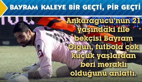 Bayram kaleye bir geçti, pir geçti...