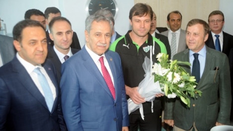 Arınç Bursaspor'u ziyaret etti