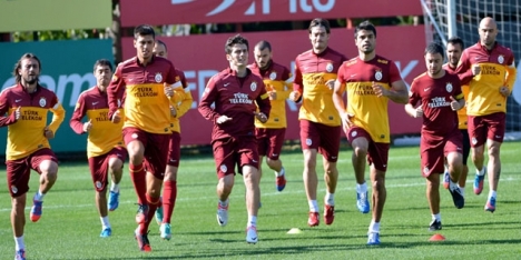 Galatasaray, Gençler'e hazırlanıyor