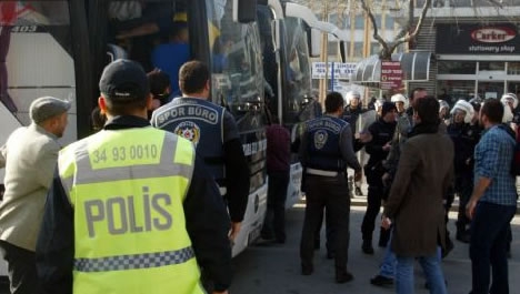 A.Gücü taraftarına biber gazı sıktılar...