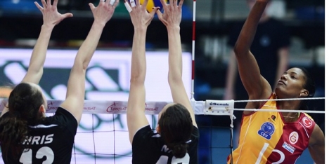 Vakıfbank finalde