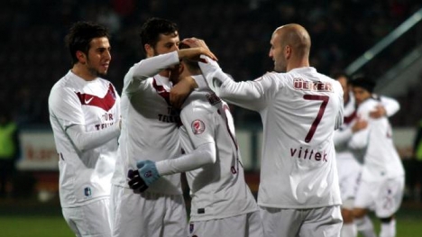 Trabzonspor bir ilkin peşinde!