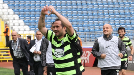 Akhisar, Gekas için kararını verdi!