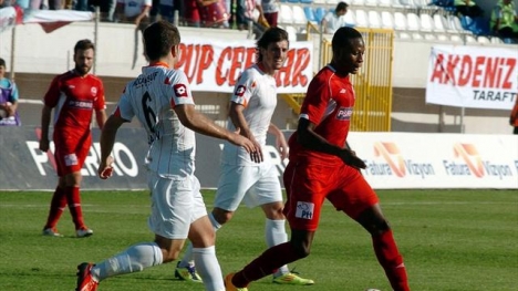 Ergin Keleş Adanaspor'u tek başına uçurdu