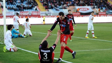 Ayaz'ın Bebeleri'nden Güneşin Çocukları'na 3 Gol...