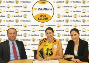 Brezilyalı yıldız resmen Vakıfbank'ta!