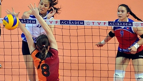 Halkbank finale yükseldi