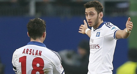 Hakan Çalhanoğlu'nun transferinde belirsizlik! 