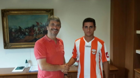 Sabit Hakan Yılmaz, resmen Adanaspor'da..