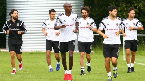 Beşiktaş'ta çalışmalar sürüyor..