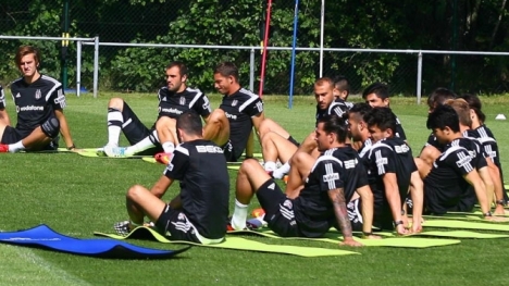 Beşiktaş'ta Sivok ve Şişmanoğlu idmanda yok!