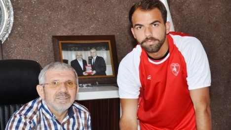 Denizli BBSK'dan iki imza birden..