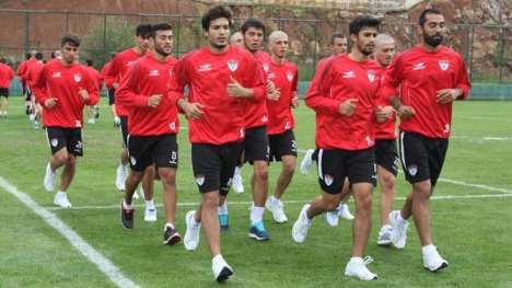 Manisaspor'da alt yapıdan 20 oyuncu!