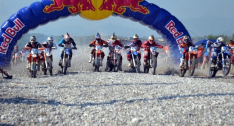 Enduro yarışçıları Kemer için gün sayıyor