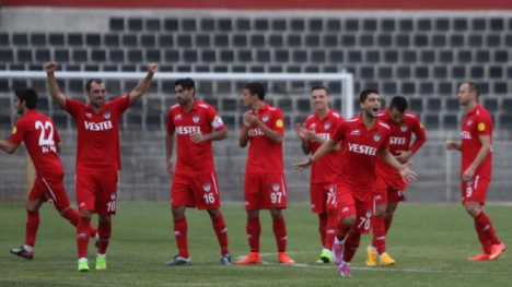 Manisaspor penaltılarla turladı..