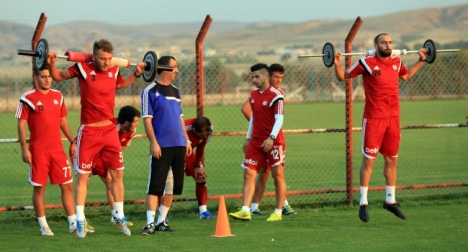 Sivasspor'da hazırlıklar sürüyor..