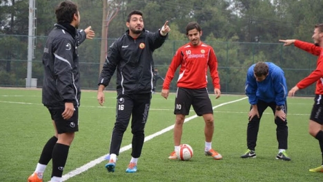 Kızılcabölükspor'da neşeli antrenman...