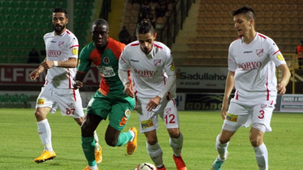 Alanyaspor, deplasmanda daha başarılı