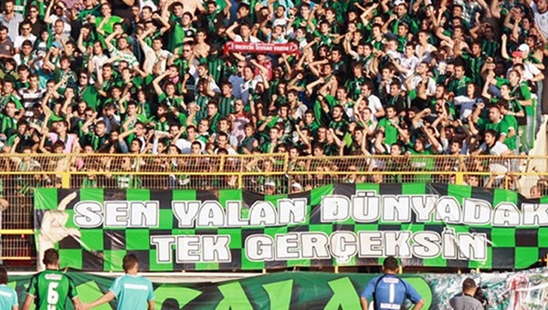 Sakaryaspor liderlikten indi, olaylar çıktı...