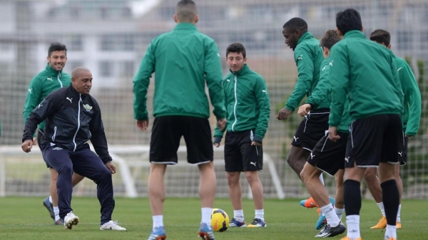 Custodio ve Ricardo Vaz Te, Akhisar'da...