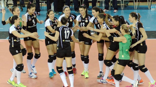 Vakıfbank, Bursa BB'ye şans tanımadı..