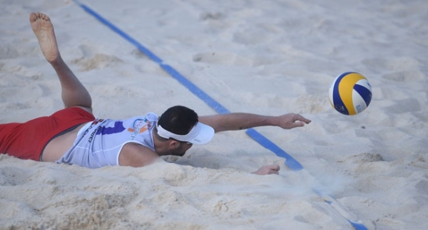 Antalya'da plaj voleybolu heyecanı