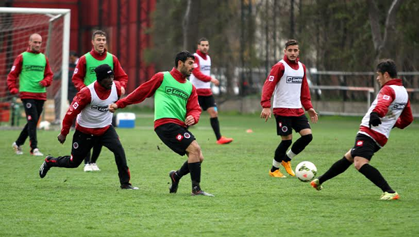 Gençlerbirliği yağmur demedi, çalıştı...