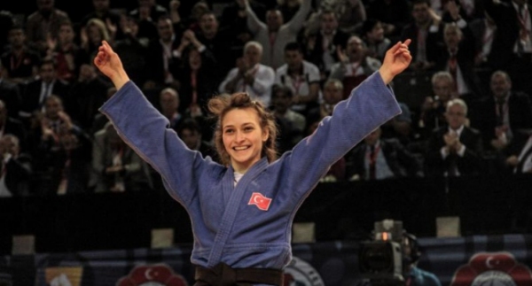 Judo'da ilk madalya Dilara'dan!