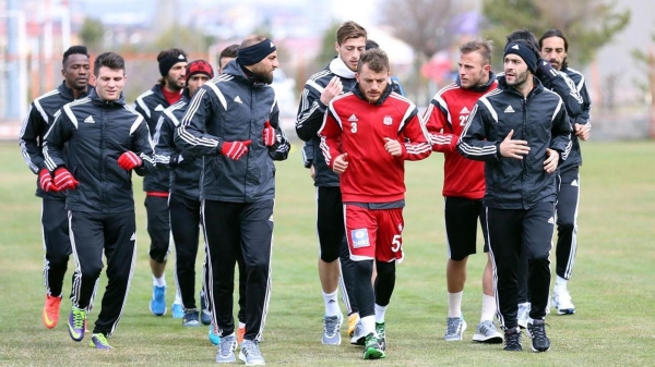 Sivasspor, Eskişehirspor hazırlıklarını eksik sürdürdü