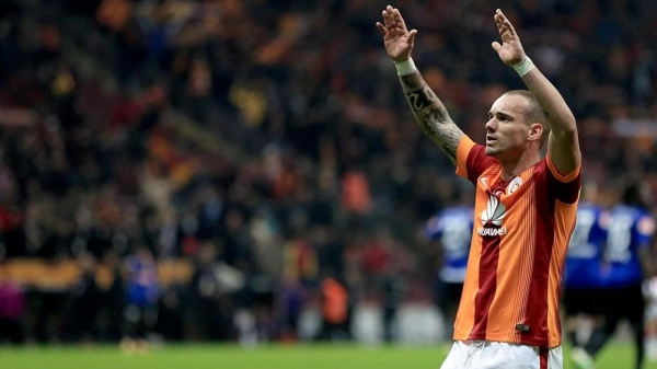 Wesley Sneijder'den eğitime destek