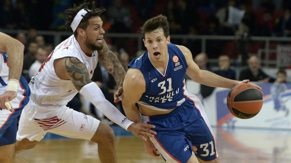 Anadolu Efes 86-78 EA7 Milano