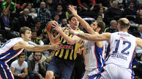 Fenerbahçe Ülker: 83 - Anadolu Efes: 72