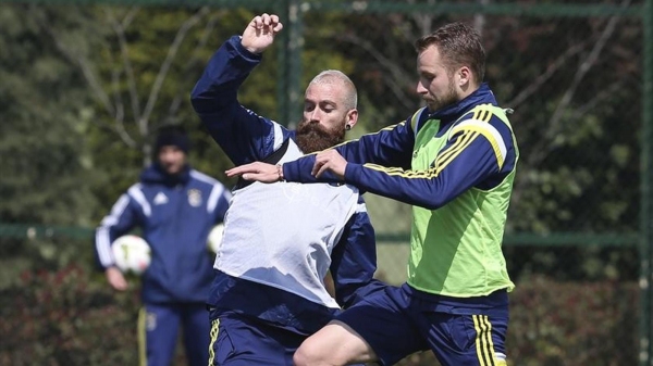 Fenerbahçe'de Raul Meireles antrenmanı tamamlayamadı