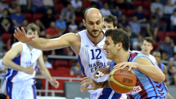 Anadolu Efes, avantajı Trabzonspor'a kaptırmadı