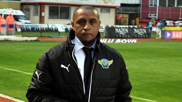 Akhisar'da Roberto Carlos dönemi sona erdi