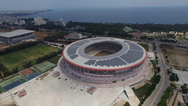Antalya Stadyumu'nda son aşamaya gelindi