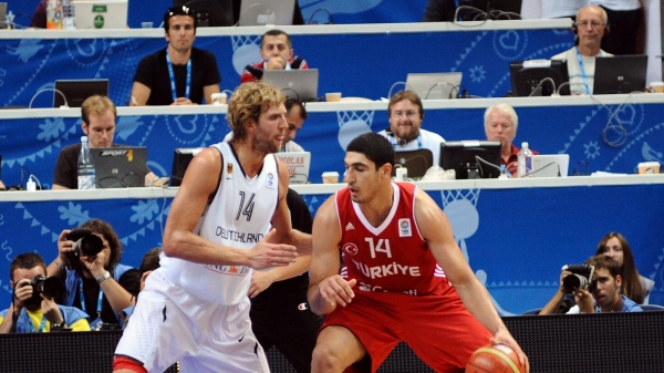 Enes Kanter: "Demokrasimiz adına endişe verici!"