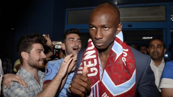 M'bia resmen Trabzonspor'da