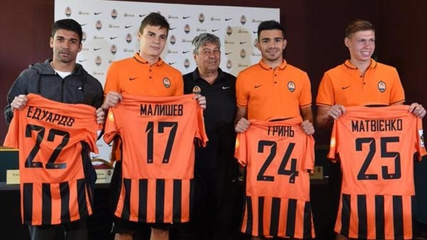 Shakhtar'da imza şov