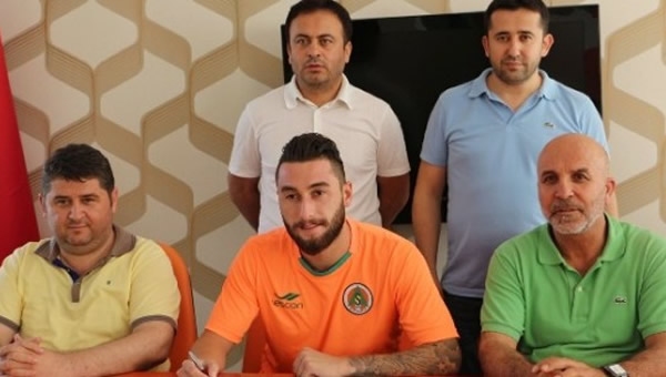 Artun Akçakın, Alanyaspor'a kiralandı