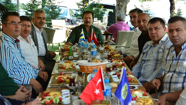 Mehmet Yiğiner, yönetimini topladı!