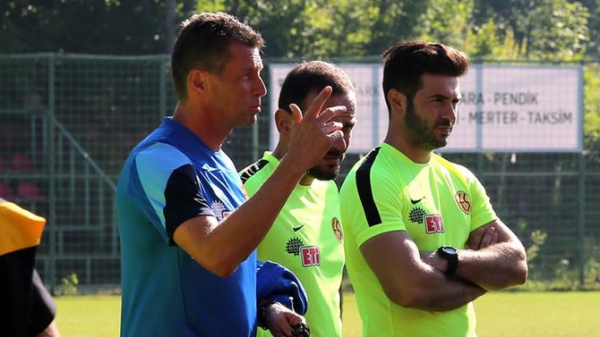 Skibbe: Hedefimiz 3 puan...