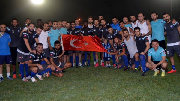 Adana Demirspor'dan bayraklı mesaj!