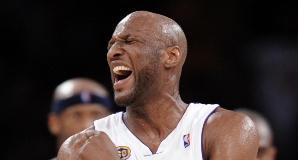 Odom, Los Angeles'a nakledildi