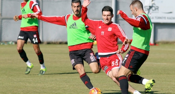 Sivasspor'dan gollü prova: 8-0