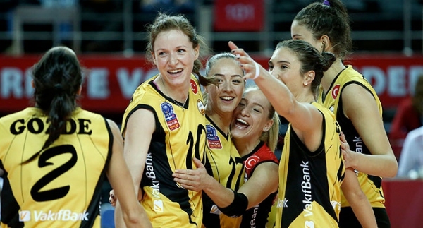 VakıfBank namağlup zirvede