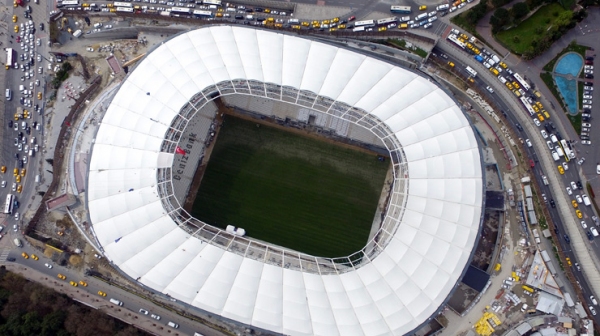 İstanbul Valiliği'nden Vodafone Arena açıklaması 