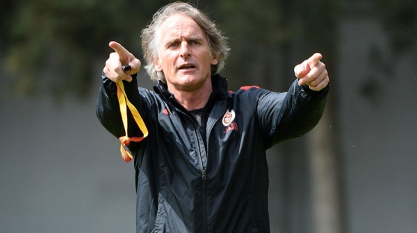 Riekerink: "Fener'i bırak, ES ES'e bak"