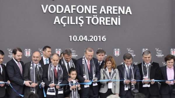 Vodafone Arena krizi büyüyor!